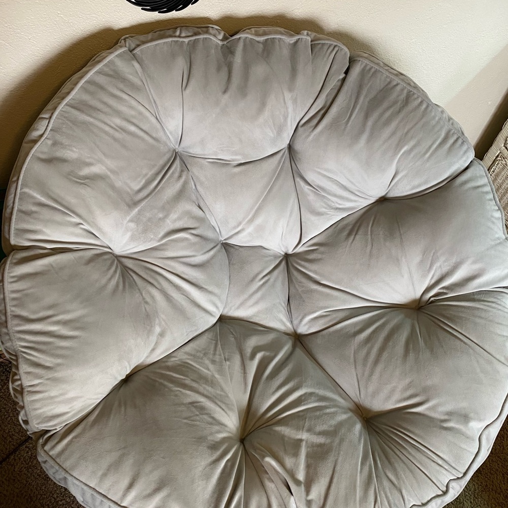 Cozy Grey Papasan Cushion